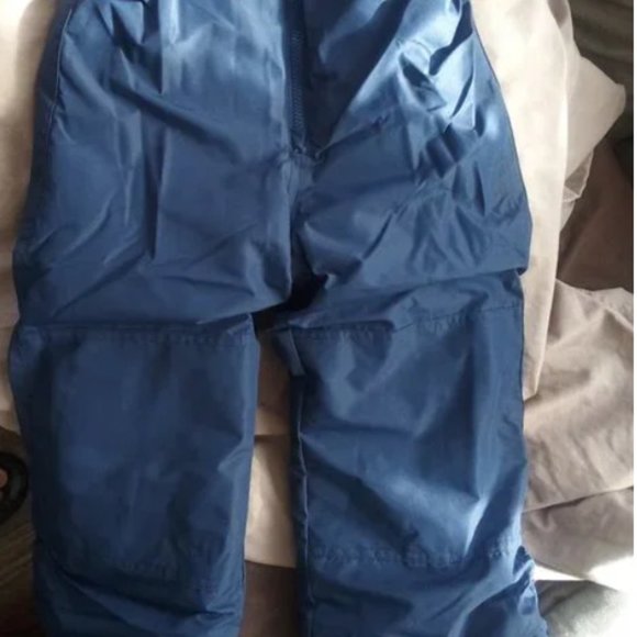 New! Gusti Kid’s Snow Ski Snowboarding Bibs Pants sledding winter cold Size 4T!! - Picture 7 of 7